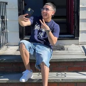 Meet your Posher, Fernandez